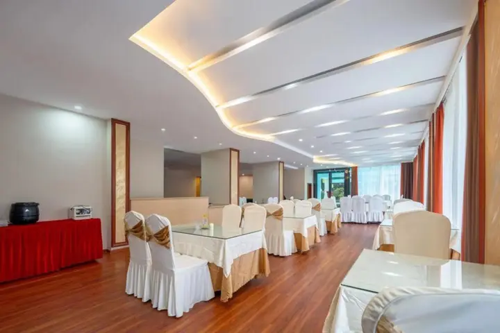 Юнчжоу: Liuzi Hotel