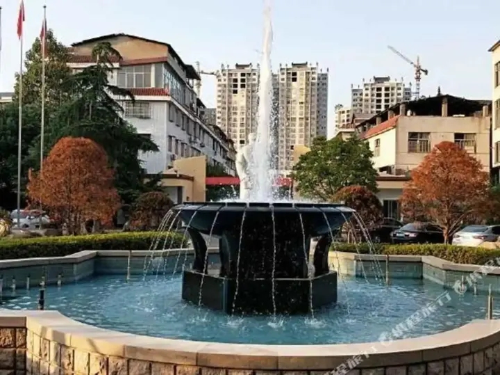 Юнчжоу: Liuzi Hotel