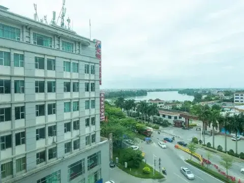 Янгиианг: Lanli Baihe Hotel (xindacheng 2 Road)