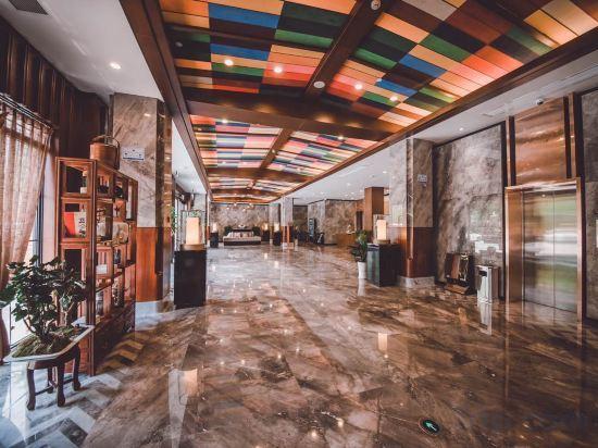 Нинбо: New Century Manju·Ningbo Fenghua Wanda Plaza Store
