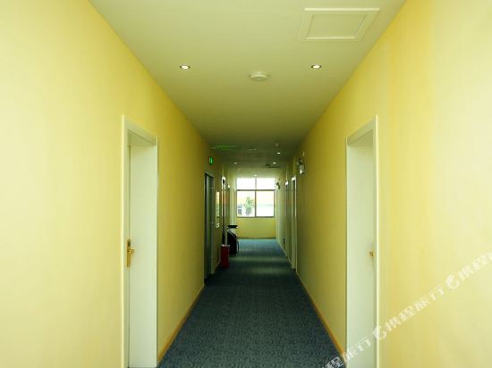 Цзинхун: J. Hong Aier Hotel