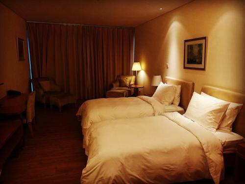 Юйси: Fuxian Lake Landi Hotel