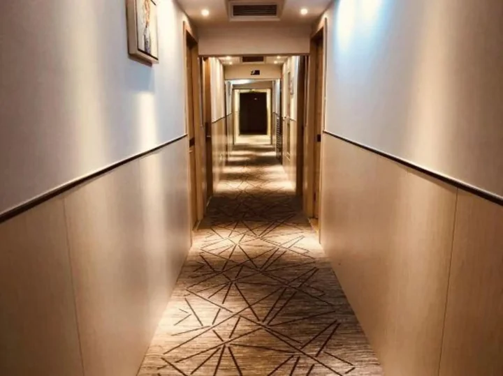 Шанхай: Tianshi Hotel