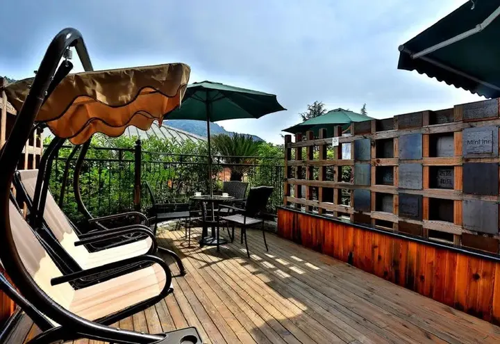 Ханчжоу: Mishe Hotel (Hangzhou Gudang Hefeng)