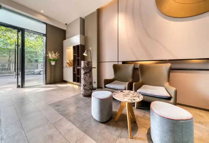 Ханчжоу: Mishe Hotel (Hangzhou Gudang Hefeng)