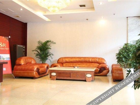 Йиян: Ruijia City Business Hotel
