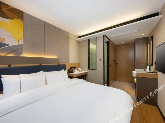 Цзинин: Liangshi Hotel