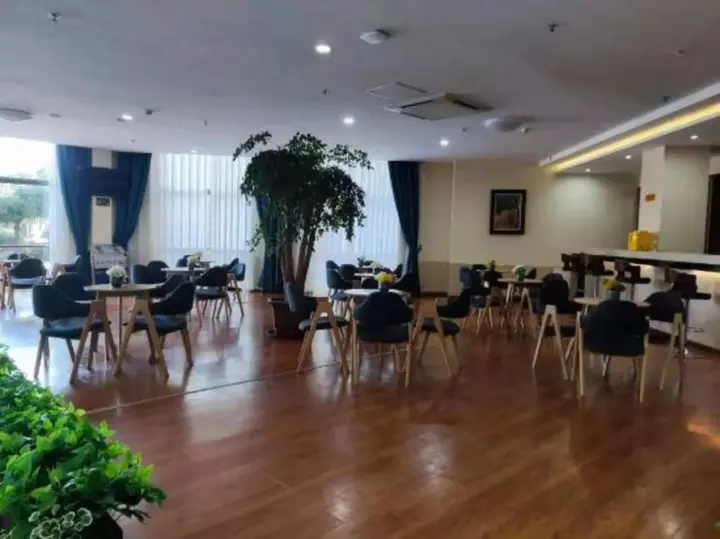 Вэйхай: Bihai Yilin Holiday Hotel
