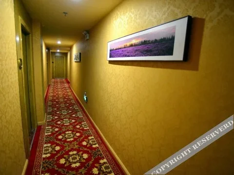 Наньнин: 南宁欣达利尔酒店