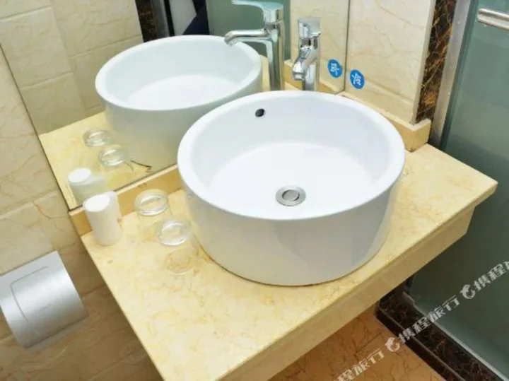 Чэнду: Yulong Hotel