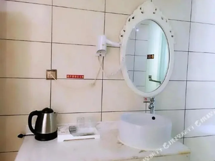Хэчжоу: Youcheng Hotel (Hezhou Fu'anju Branch)
