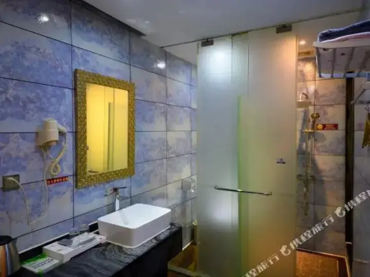 Хэчжоу: Youcheng Hotel (Hezhou Fu'anju Branch)