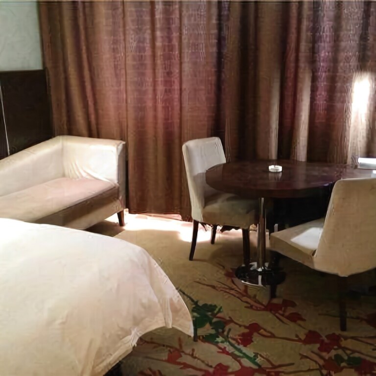 Наньян: Sanyuan Hotel