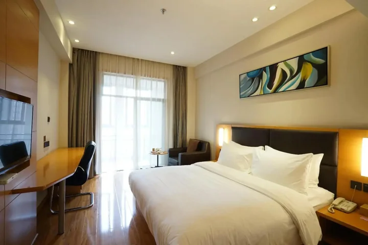Ибинь: Starway Hotel