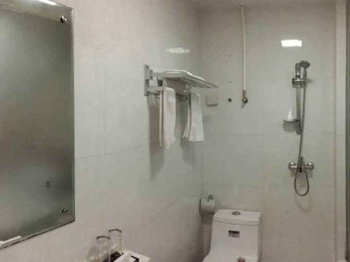 Чжэньцзян: Kaisa Express Hotel