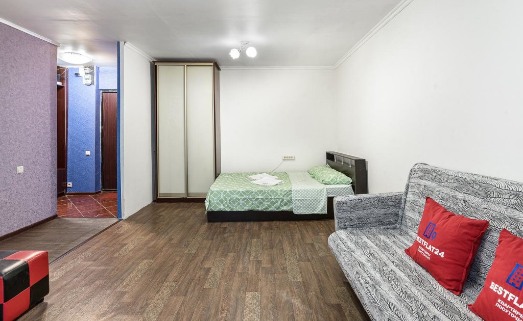 BestFlat24 (БэстФлэт24) на улице Яблочкова 24/2 — фото 2
