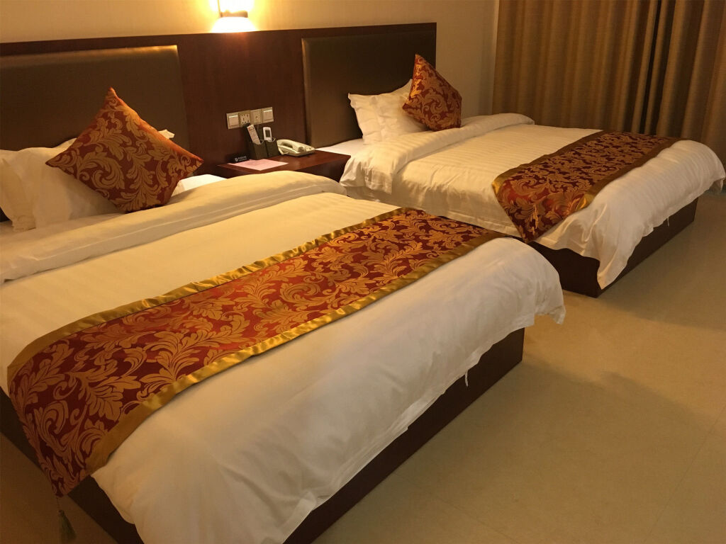 Яншо: Yangshuo Mountain Top Retreat