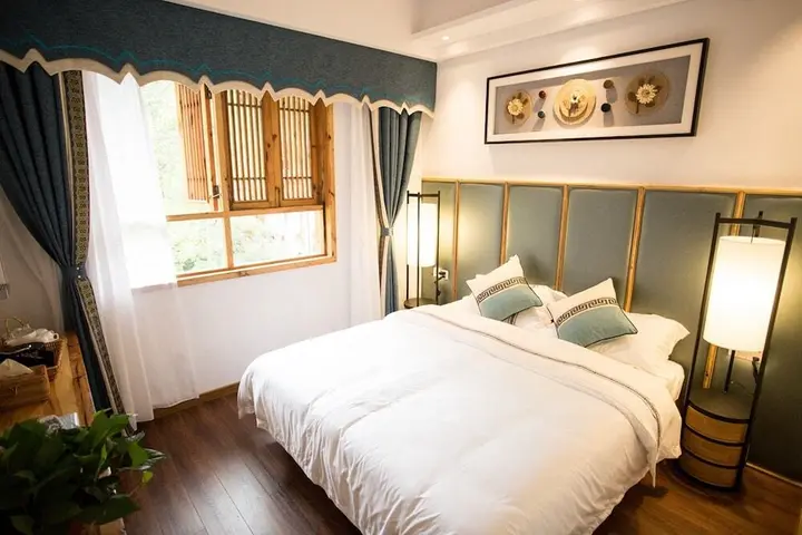 Чжанцзяцзе: YUELU-House Inn