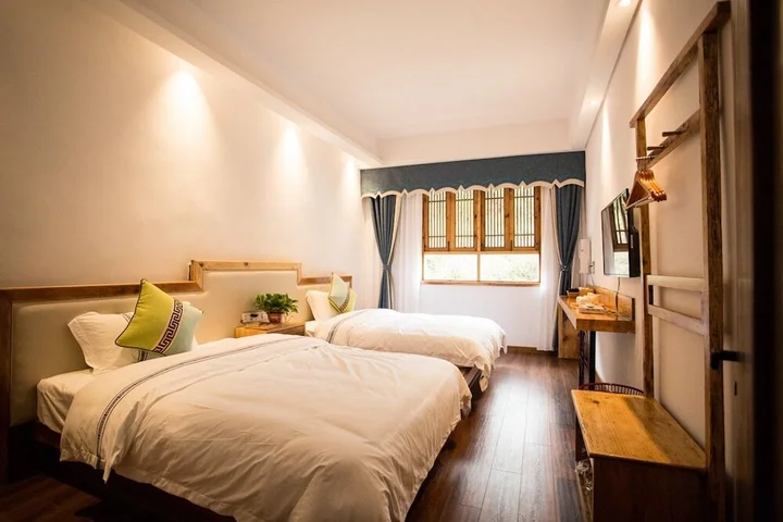 Чжанцзяцзе: YUELU-House Inn