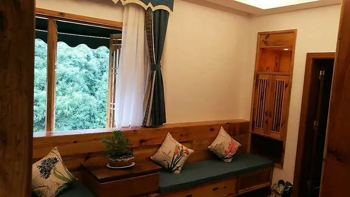 Чжанцзяцзе: YUELU-House Inn