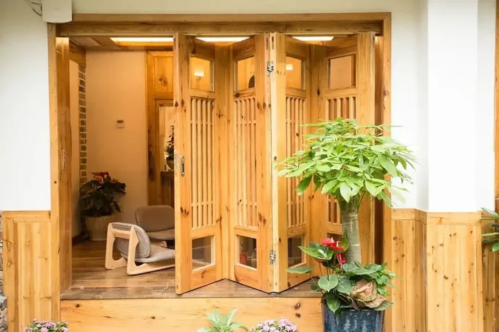 Чжанцзяцзе: YUELU-House Inn