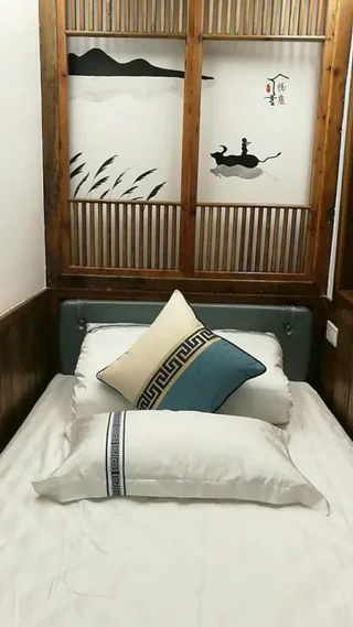 Чжанцзяцзе: YUELU-House Inn