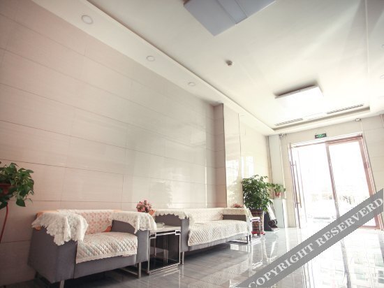 Цзяюйгуань: Silu Huayu Chain Hotel