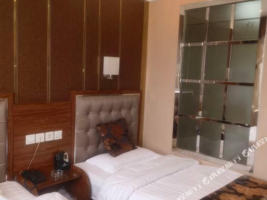 Чифэн: Yinzhou Hotel