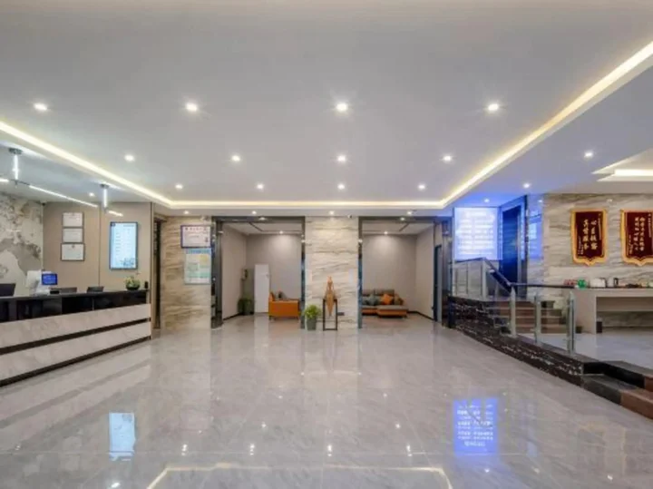 Лючжоу: Carlton Hotel (Sanjiang)