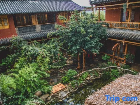 Пучжэхэй: Puzhehei Yidu Homestay (Hehua Daguan Garden)