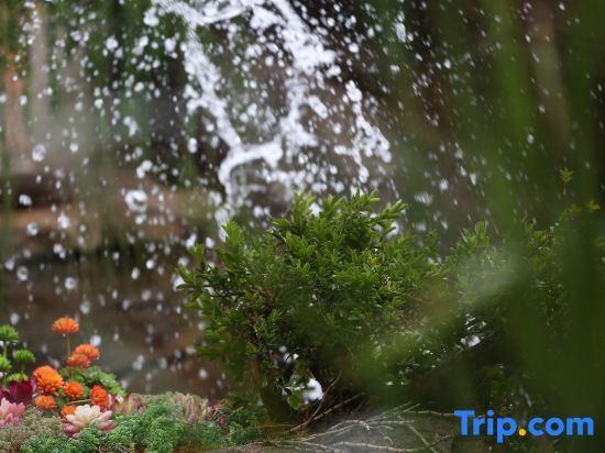 Пучжэхэй: Puzhehei Yidu Homestay (Hehua Daguan Garden)