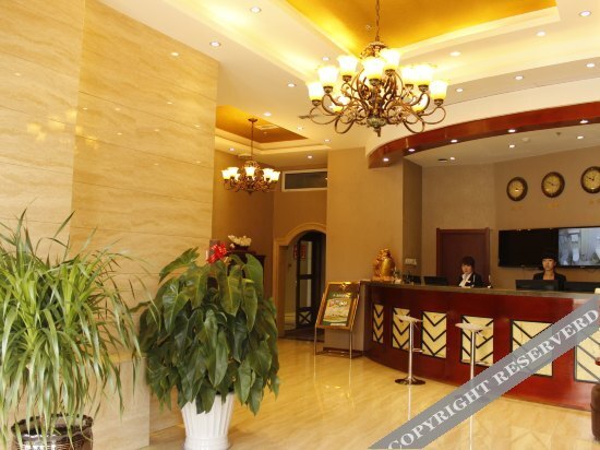 GreenTree Inn (Tongliao Railway Station Jianguo Road) — фото 5