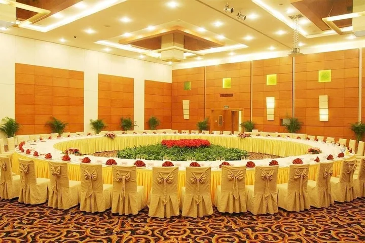 Лоян: Huayang Plaza Hotel