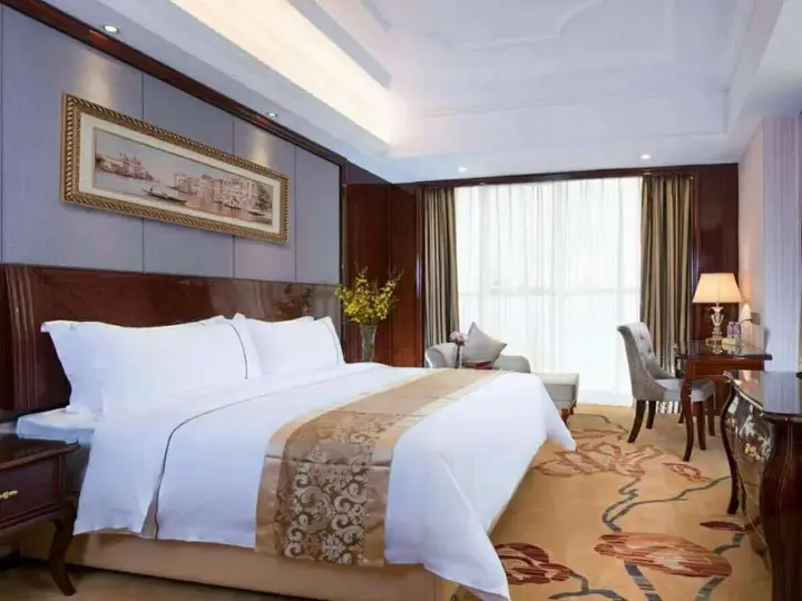 Фошань: Vienna International Hotel(Lecong Center Branch)