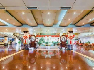 Таншань: Succeed Hotel