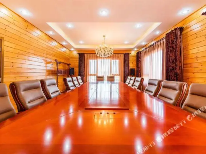 Таншань: Succeed Hotel