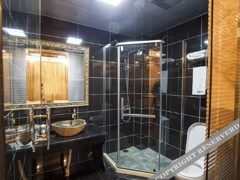 Цзясинь: Zuimei Yinxiang Theme Hotel