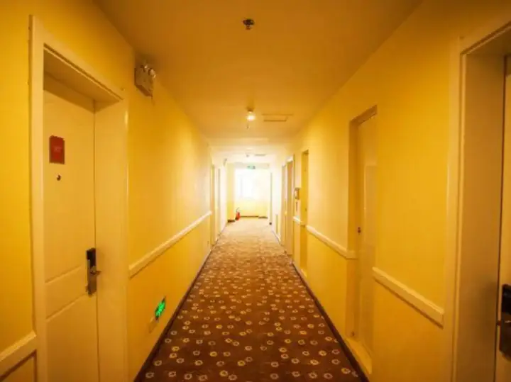 Homeinn Hotel — фото 1