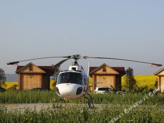 Цюйцзин: Luoping Flying Camp