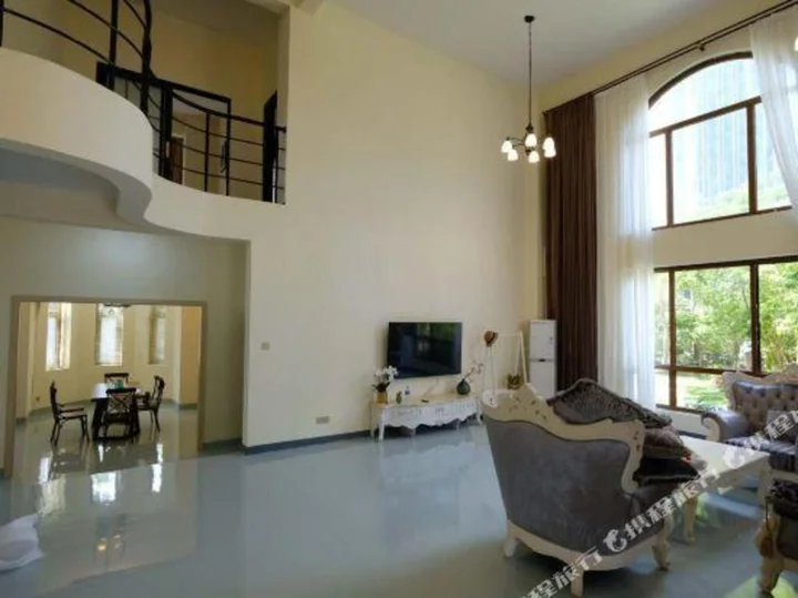 Жангжоу: Milan Hotel