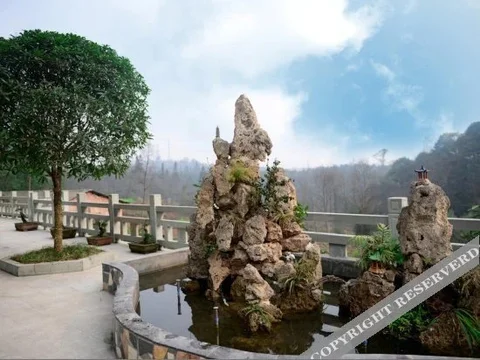 Лешан: Nongyue Emei Shanju Hostel
