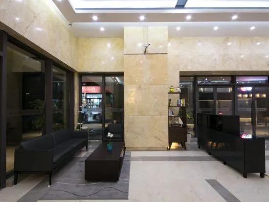 Чунцин: Chongqing Langqin Light Luxury Boutique Hotel