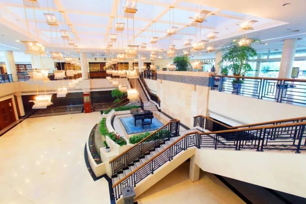 Дунъян: International Conference Center Hotel