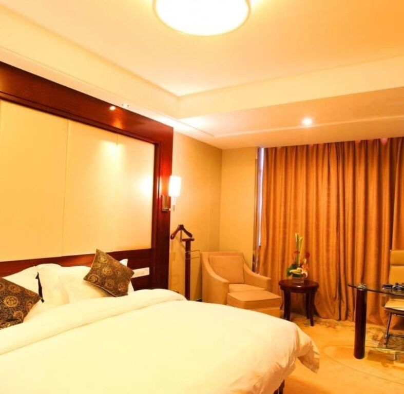 Дунъян: International Conference Center Hotel