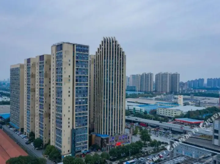 Ухань: Qingzhu·Huating Select Hotel