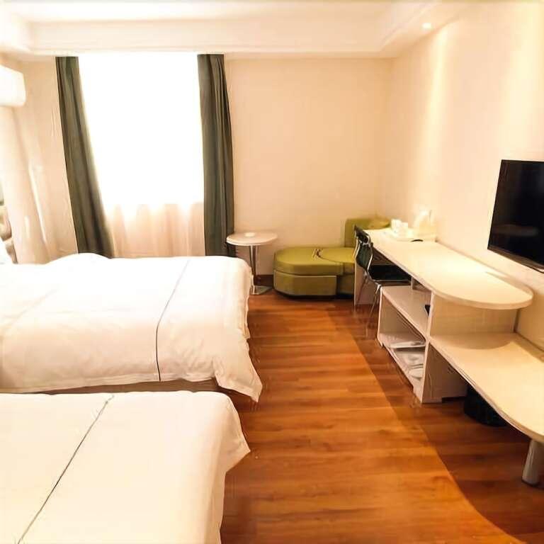 Кайфын: Super 8 Hotel