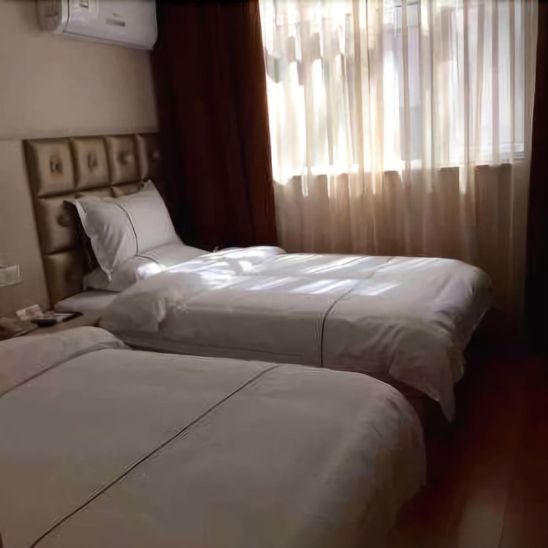 Кайфын: Super 8 Hotel