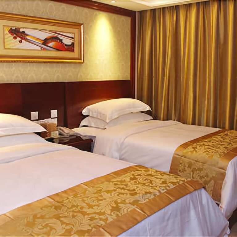 Ичан: Vienna 3 Best Hotel (Yichang Wanda Sanxia Tourist Center)