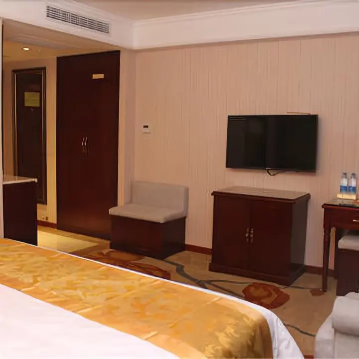 Ичан: Vienna 3 Best Hotel (Yichang Wanda Sanxia Tourist Center)