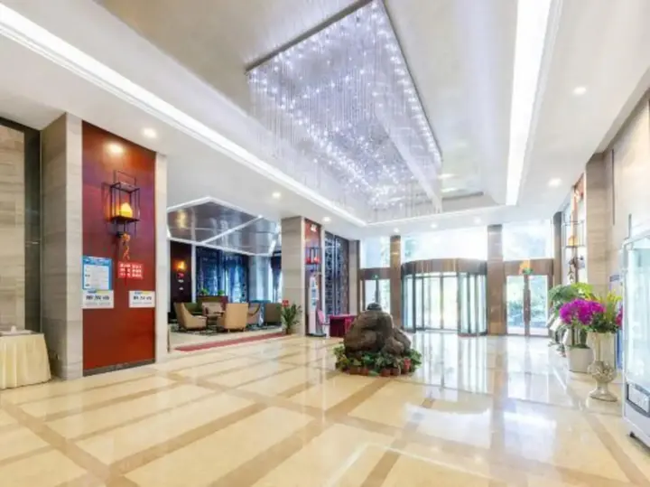 Шаогуань: Yuexuan Hotel